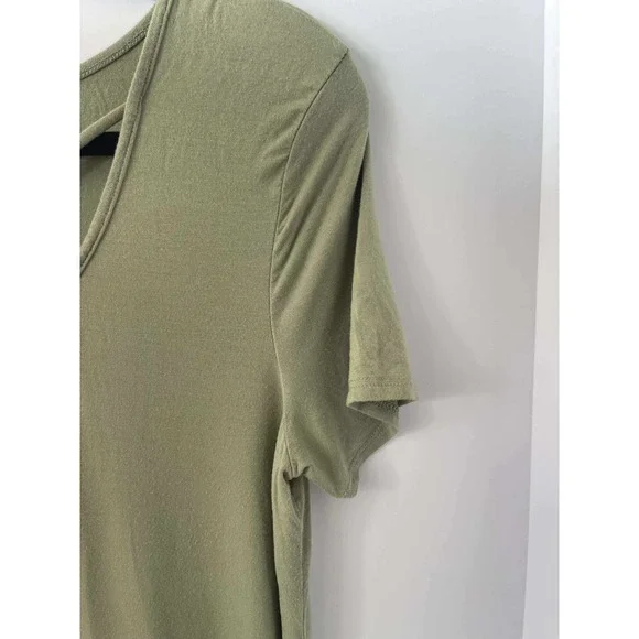 Lime‎ n Chili Olive Green Criss Cross V Neck Tunic Top Women's Size M Y2K - Picture 3 of 8